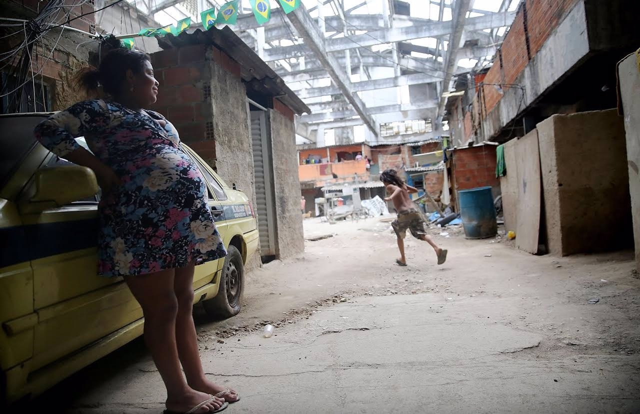 La historia del paraíso brasileño donde no pueden nacer bebés
