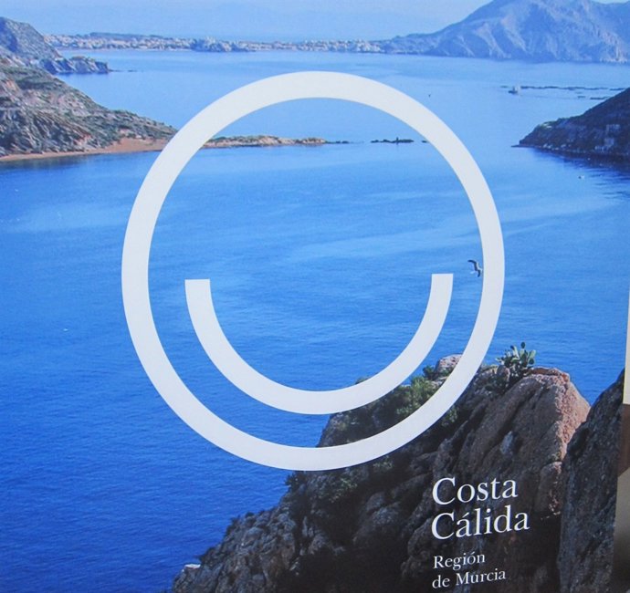 Cartel con la nueva imagen turística de la Región