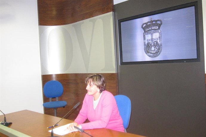La concejala Ana Rivas, durante la rueda de prensa. 