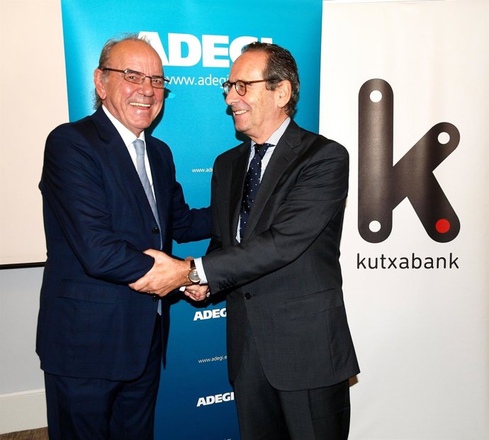 Los presidentes de Adegi y Kutxabank.         