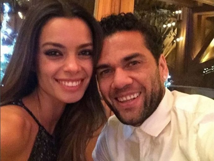 Joana Sanz y Dani Alves