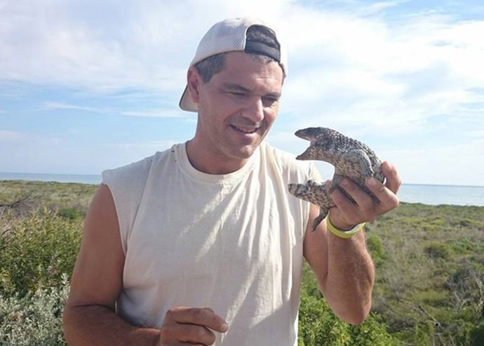 Frank Cuesta se marca un Paco Leon al millón de seguidores 