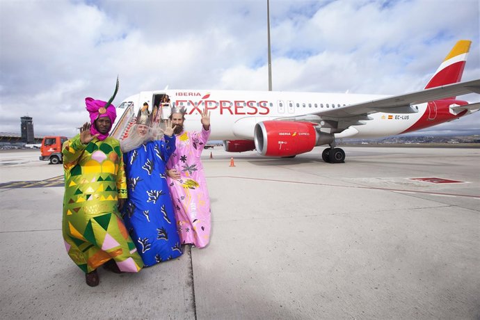 Llegada de los Reyes Magos a la T4 de Madrid-Barajas