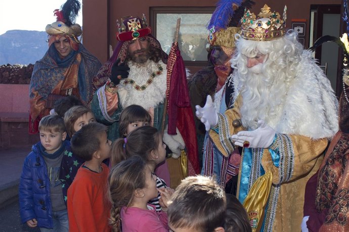 Los Reyes Magos llegan a Tenerife en teleférico