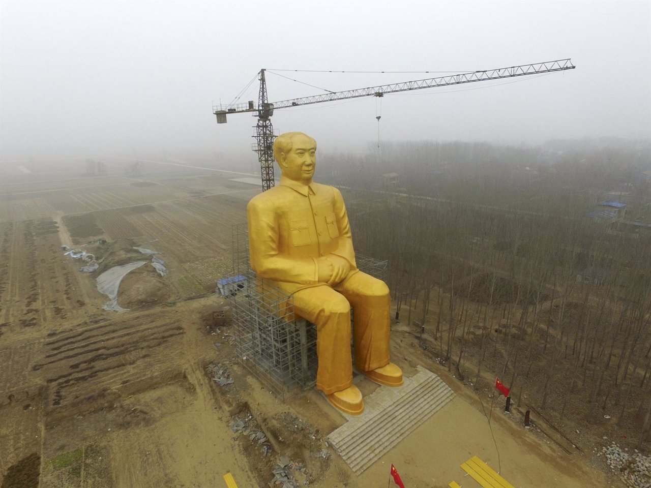 Gran estatua de Mao en China