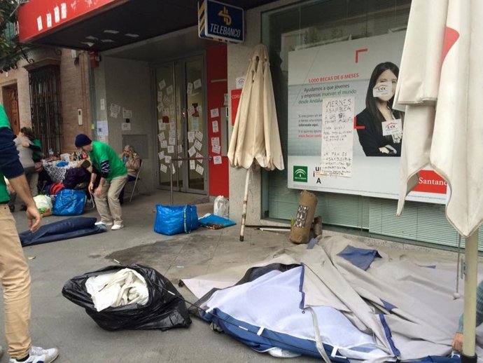 Se acaba la acampada de Coria.