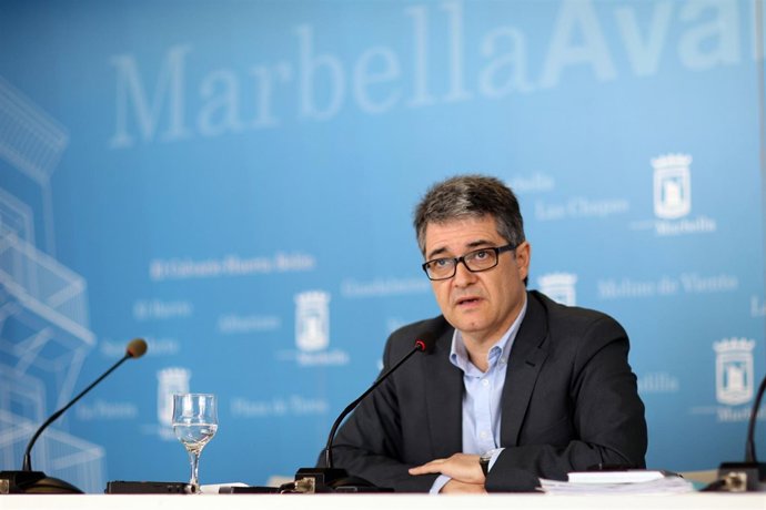 Porcuna en rueda de prensa en Marbella