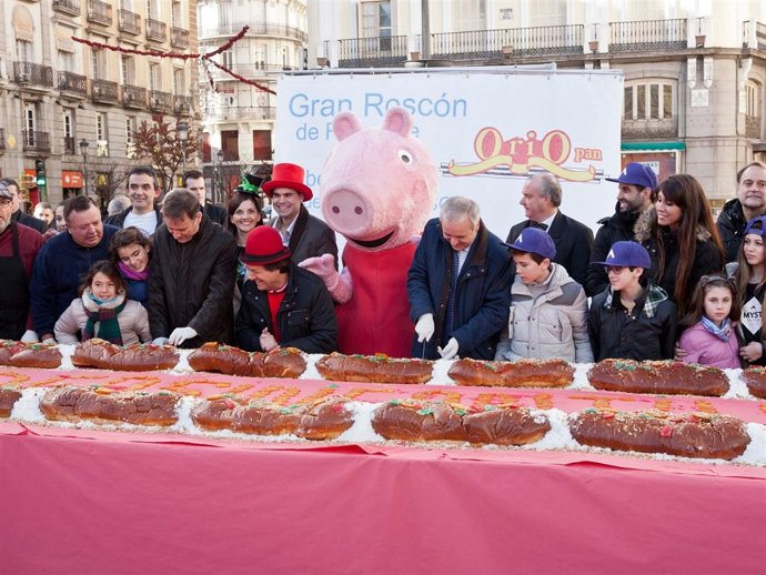 Imagen del reparto de roscón de Reyes