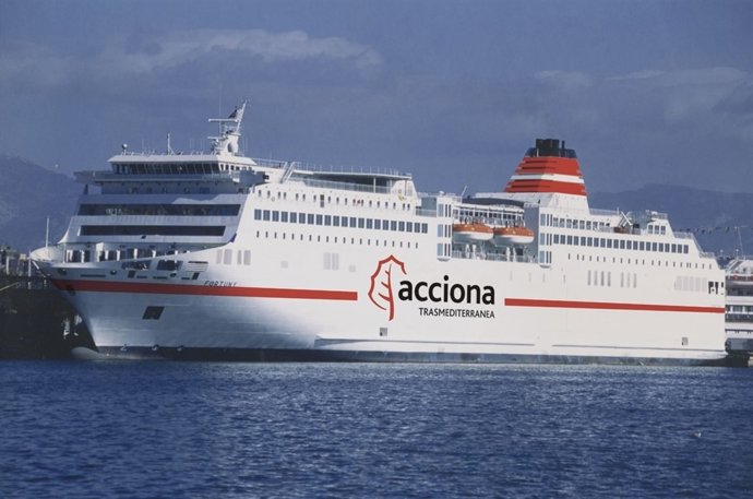 Barco de Trasmediterránea
