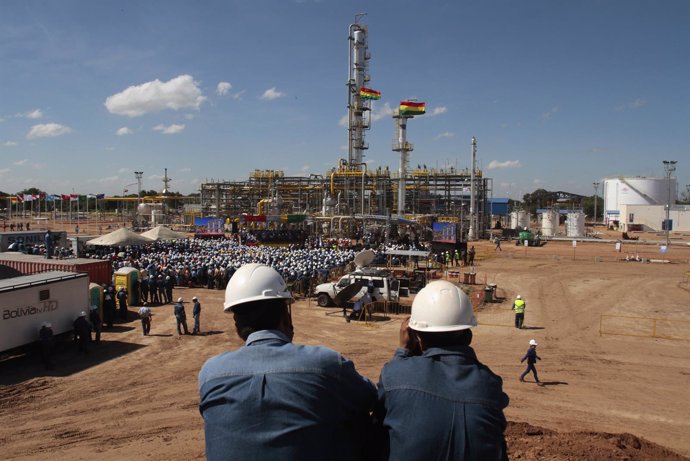 Planta de gas natural licuado de la estatal YPFB en Río Grande, Bolivia.