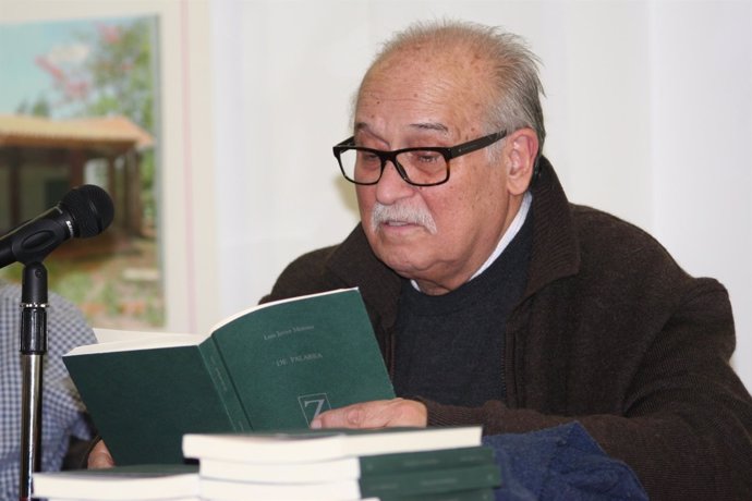 El poeta y escritor Luis Javier Moreno