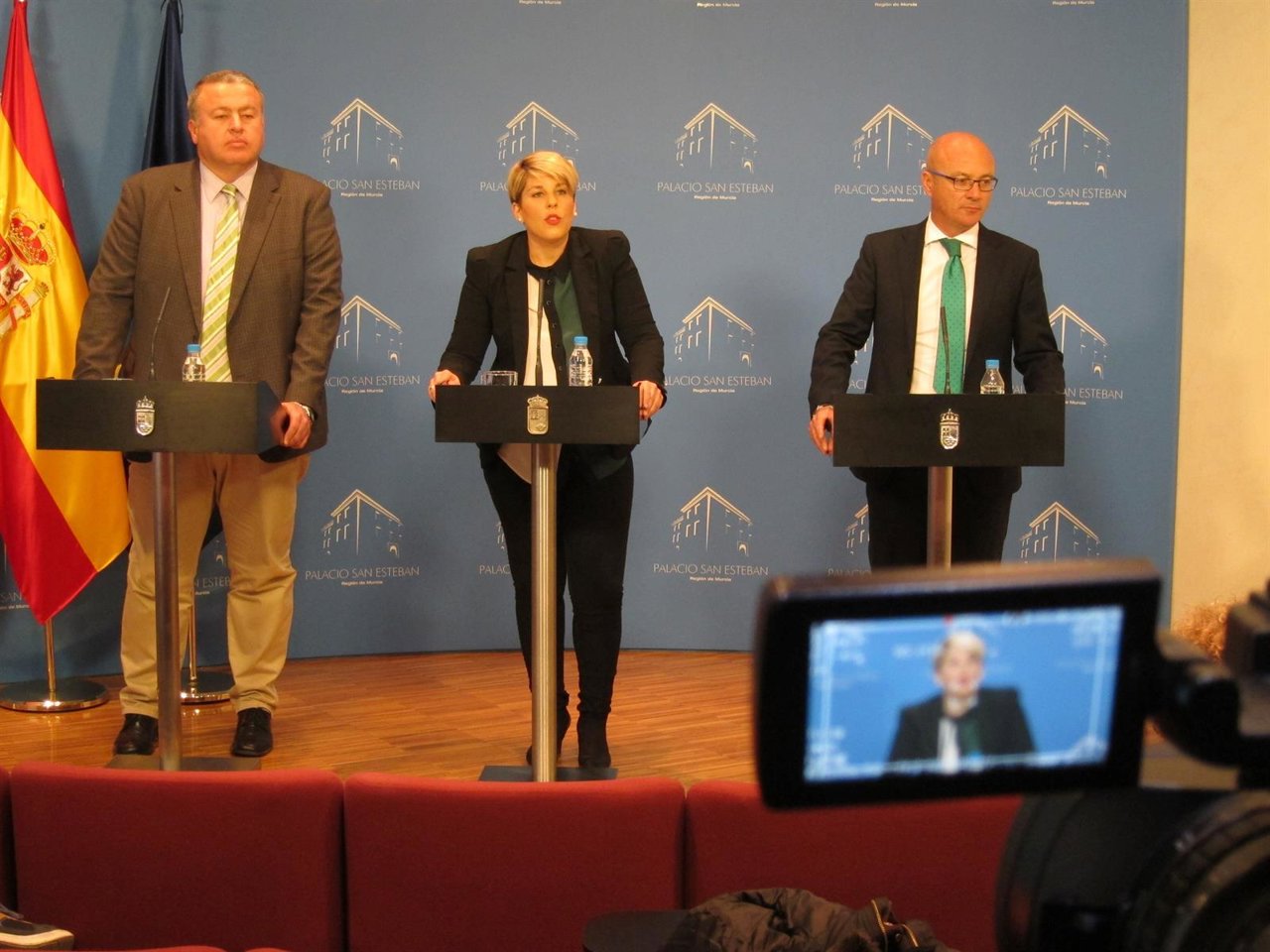 Bernabé, Arroyo y Hernández en la rueda de prensa