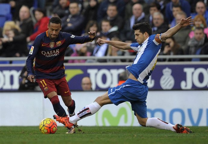 Neymar en un momento del partido en Cornellà