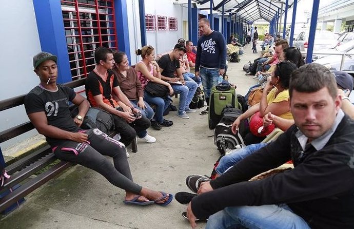 Nicaragua devuelve a Costa Rica a miles de inmigrantes cubanos
