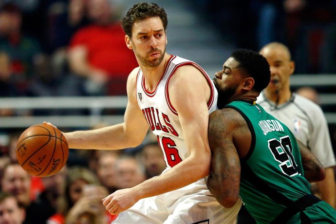 Pau Gasol en el Boston Celtics , Chicago Bulls