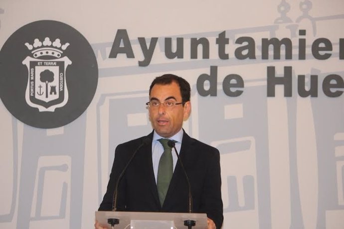 El portavoz del PP en el Ayuntamiento de Huelva, Ángel Sánchez.