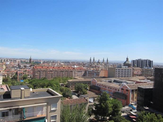 Panorámica De La Ciudad De Zaragoza