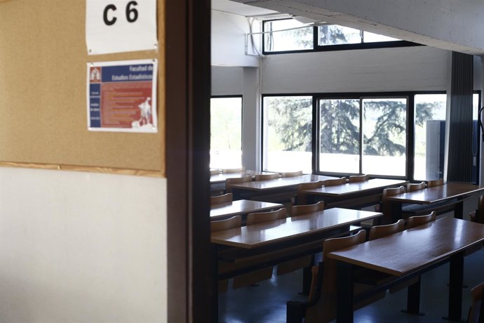 Universidad, alumnos, estudiantes, estudios, matrícula, universitarios, clases