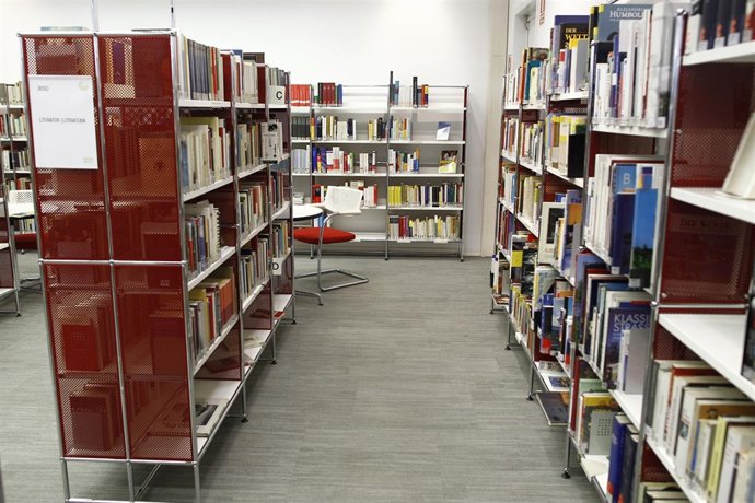 Biblioteca, libros, libro, lectura, estantería