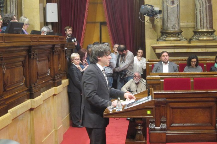 Carles Puigdemont durante su dircurso en el pleno de investidura