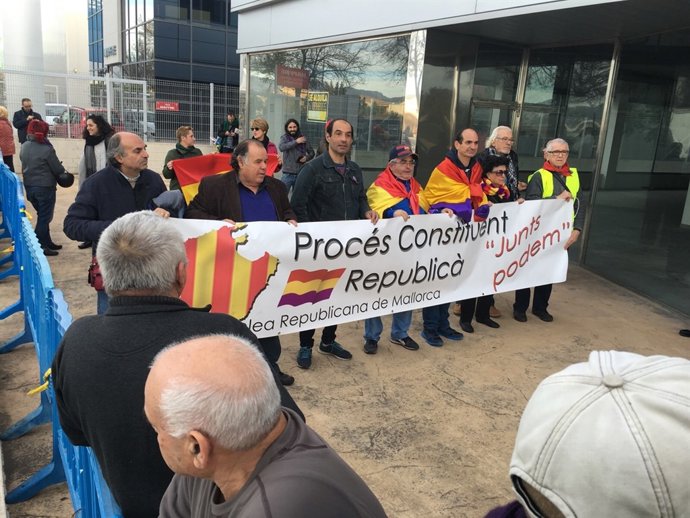 Manifestación juicio Infanta