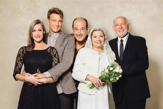 Actores de la obra de teatro 'El Hijo de la Novia'