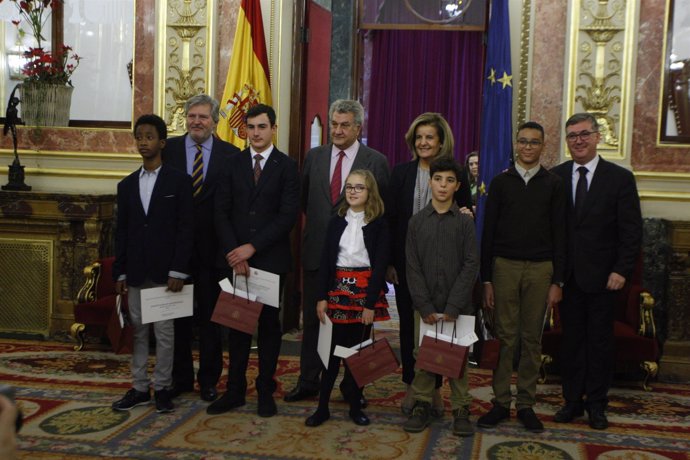Íñigo Méndez de Vigo y Jesús Posada entregan premios en el Congreso