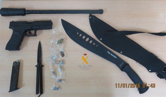 Armas ocupadas a los dos detenidos en Peñaranda. 