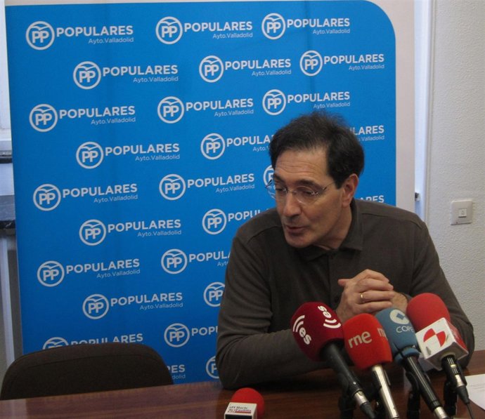 El portavoz del Grupo Municipal Popular, Jesús Enríquez