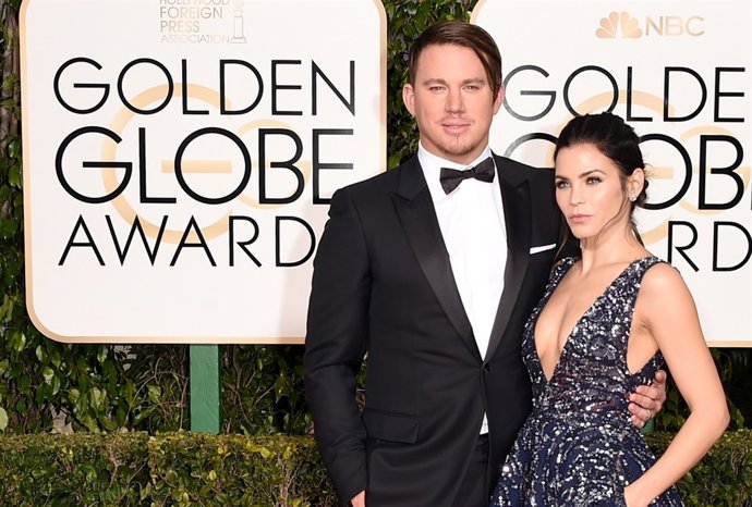 Channing Tatum y su mujer Jenna Dewan Tatum en los Globos de Oro