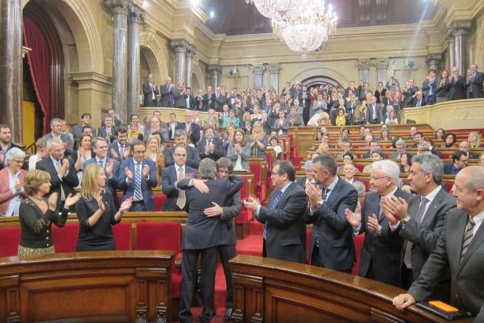 Puigdemont aplicará la declaración independentista