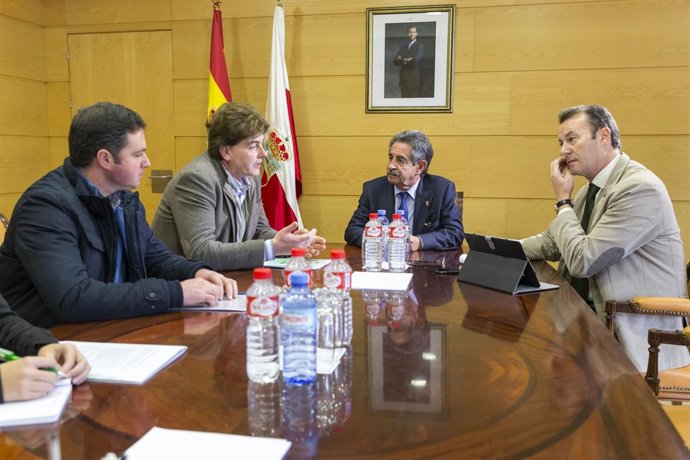 Reunión de Miguel Ángel Revilla con ASAJA