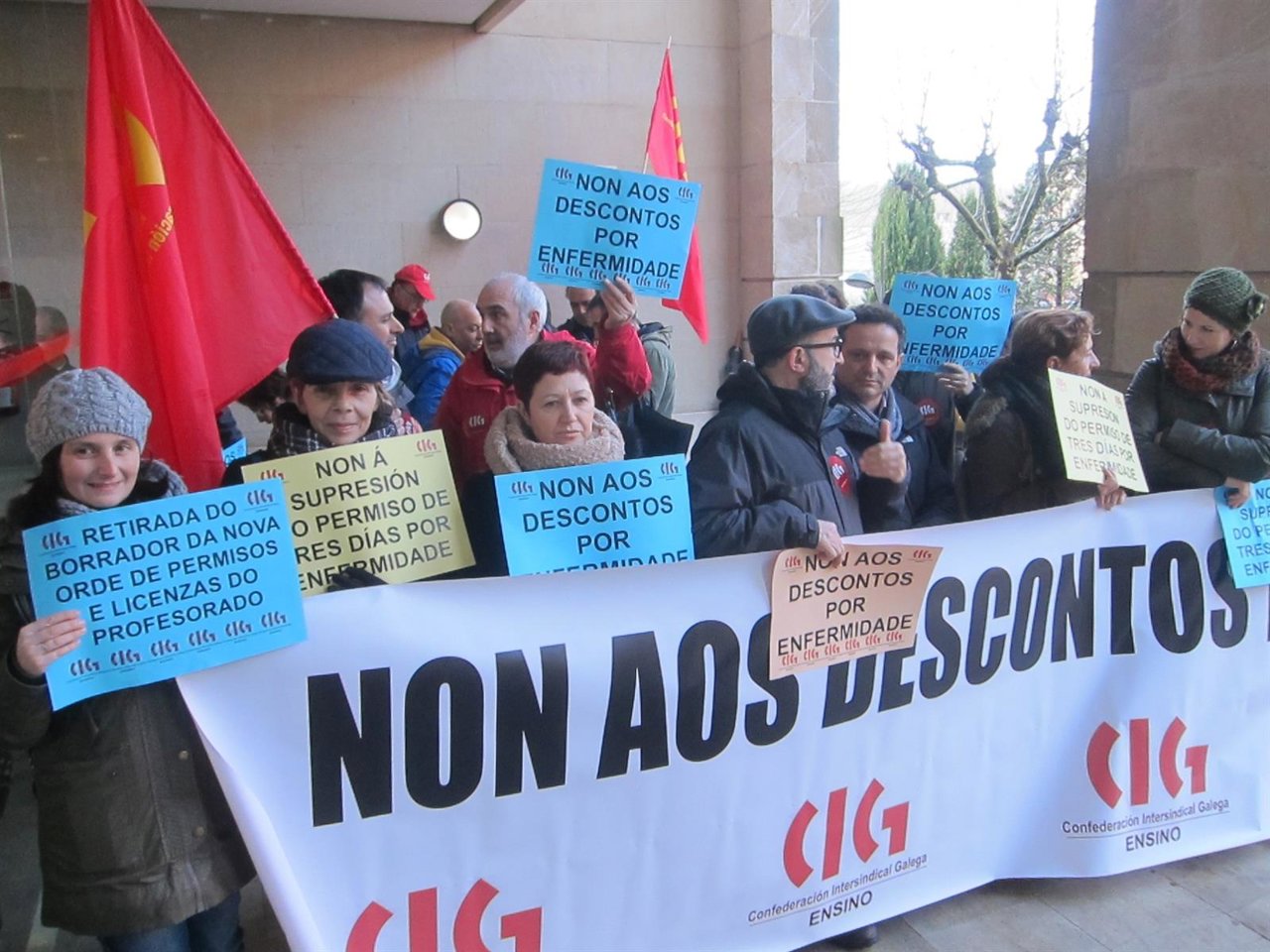 Protesta de sindicatos por la orden de licencias y vacaciones a profesorado