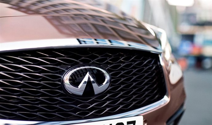 Logotipo de Infiniti