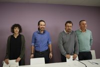 Pablo Iglesias critica el acuerdo PP-PSOE-C's: "Los tres del búnker comienzan a cabalgar"
