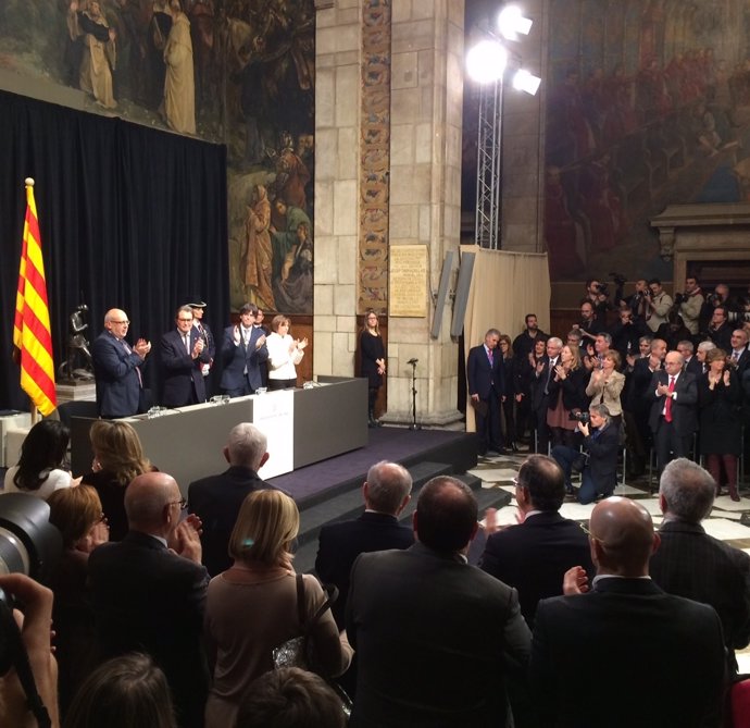 Artur Mas y Carles Puigdemont en el acto de posesión de este último