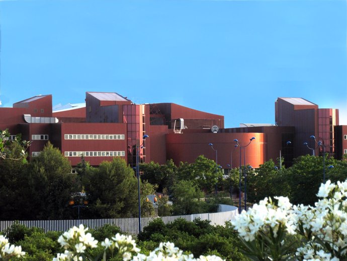 Escuela Técnica Superior de Ingenieros de Sevilla