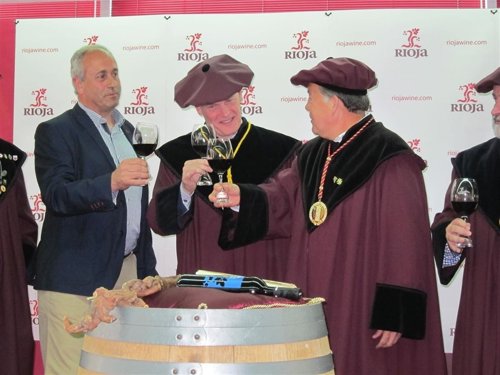 Critico de vinos Tim Atkin