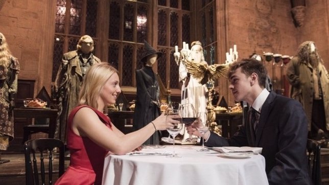 Hogwarts abre su Gran Comedor a parejas enamoradas