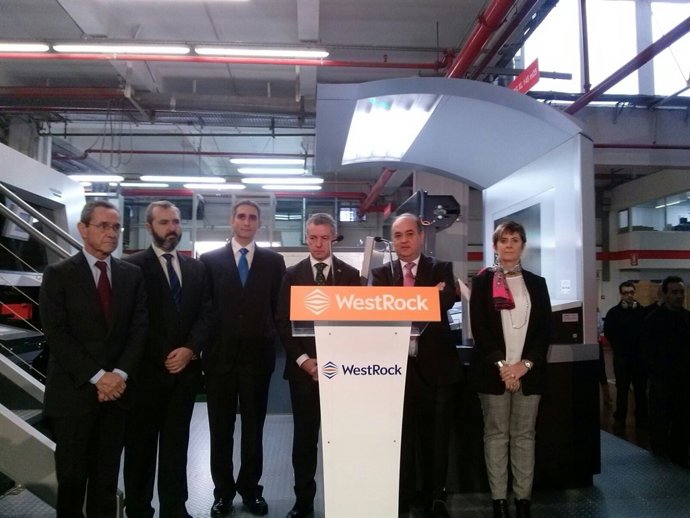 LEHENDAKARI GUARDA UN MINUTO DE SILENCIO