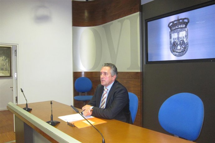 El concejal de Ciudadanos, durante la rueda de prensa. 