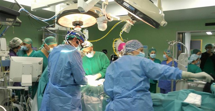 Cirugía cardiovascular de la Arrixaca, quirófano, hospital, operación