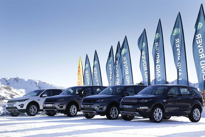 Cursos de conducción en nieve de Land Rover