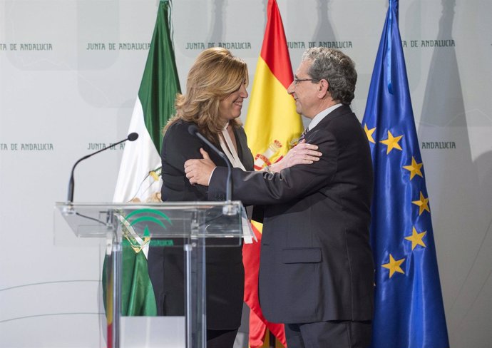 Susana Díaz saluda al nuevo rector de la UMA, José Ángel Narváez