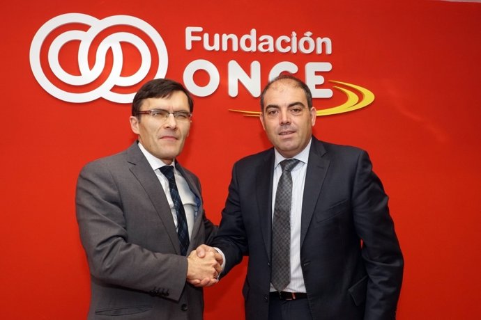 Firma de acuerdo entre Fundación ONCE y ATA