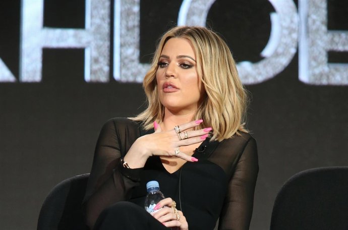 Khloé Kardashian sobrevive a un aterrizaje de emergencia... Nada grave