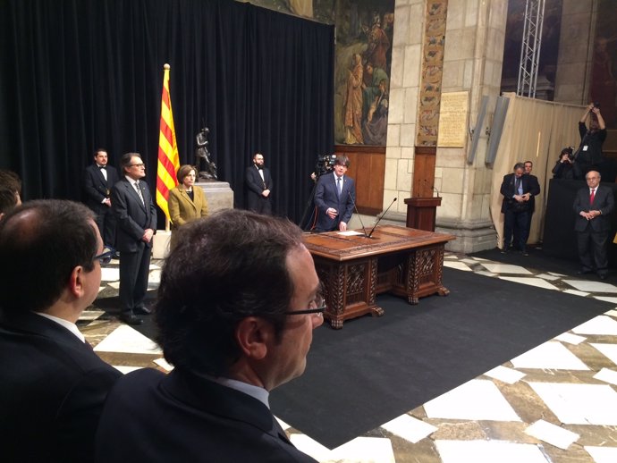 Discurso del pte.Generalitat Carles Puigdemont: toma de posesión de consellers