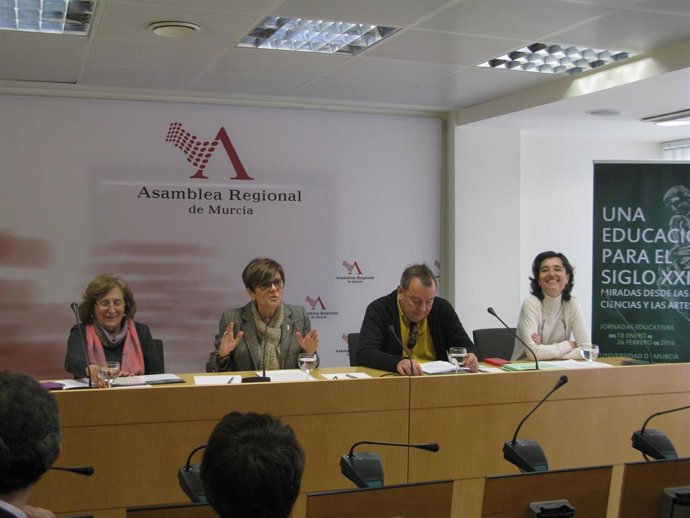 Presentación de las jornadas 'Una educación para el siglo XXI'