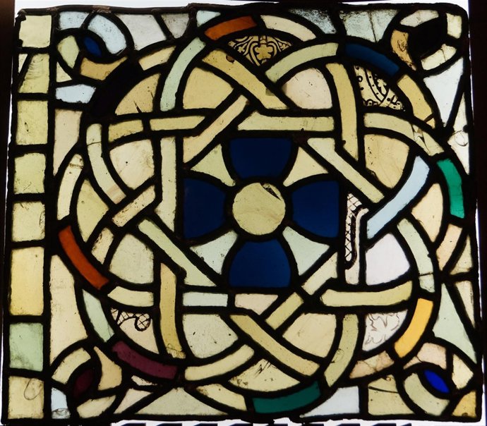 Vitral restaurado del monasterio de Santes Creus