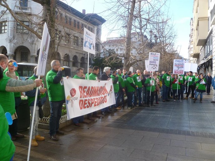 Concentración de trabajadores de Tragsa 